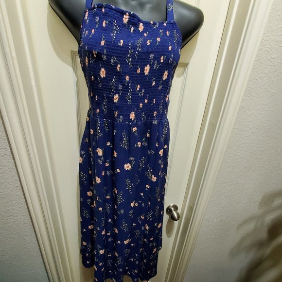 OLD NAVY Fitted Bodice Flowy Skirt Adjustable Straps Sun Dress, Size M - Picture 1 of 10